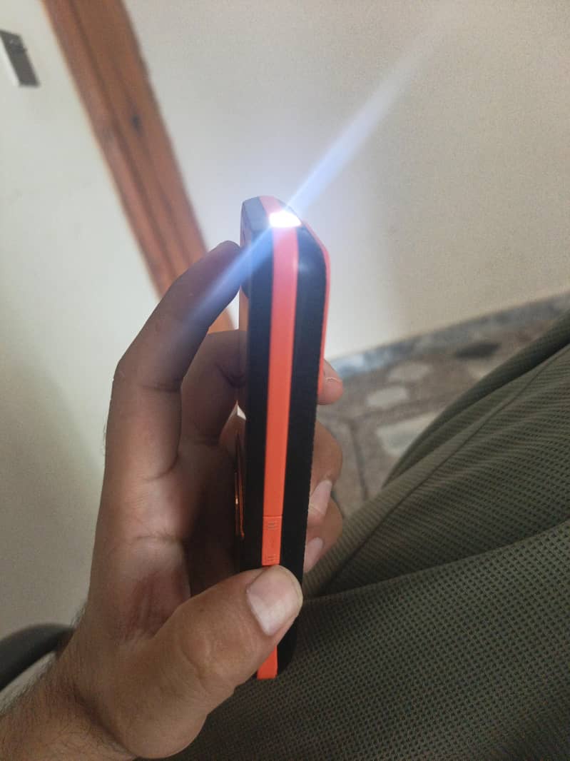 Model name : Zentality B800 3