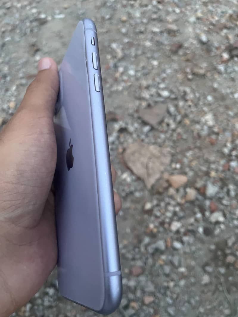 Apple iPhone 11 2