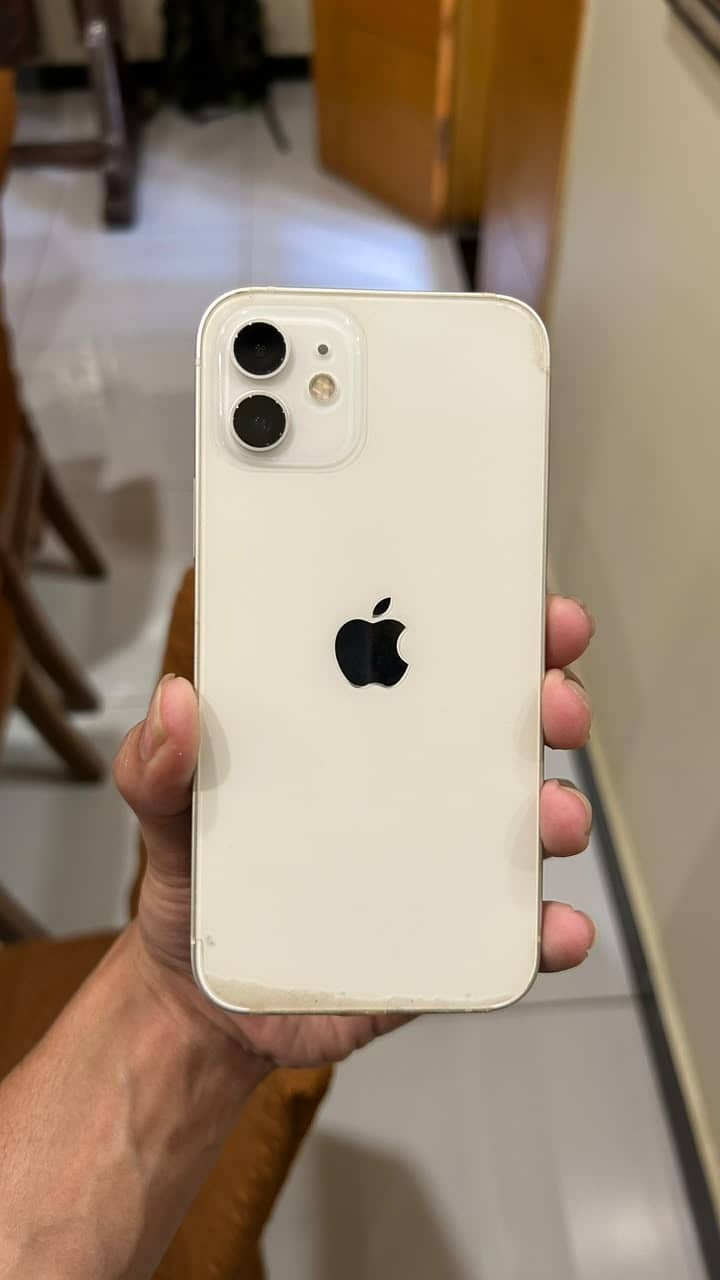Apple iPhone 12 0