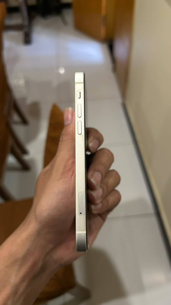 Apple iPhone 12 3