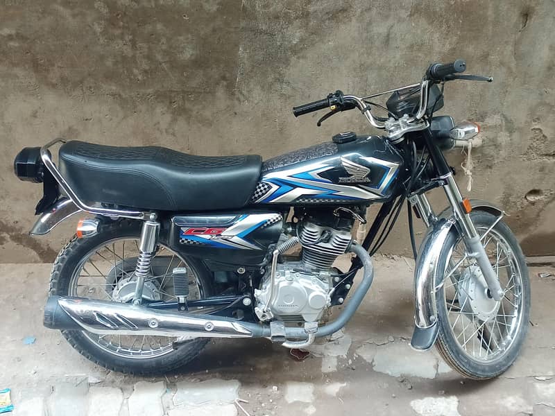 CG 125 0