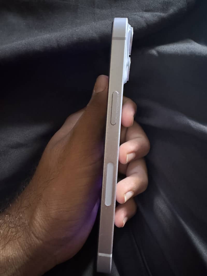 Apple iPhone 14 1