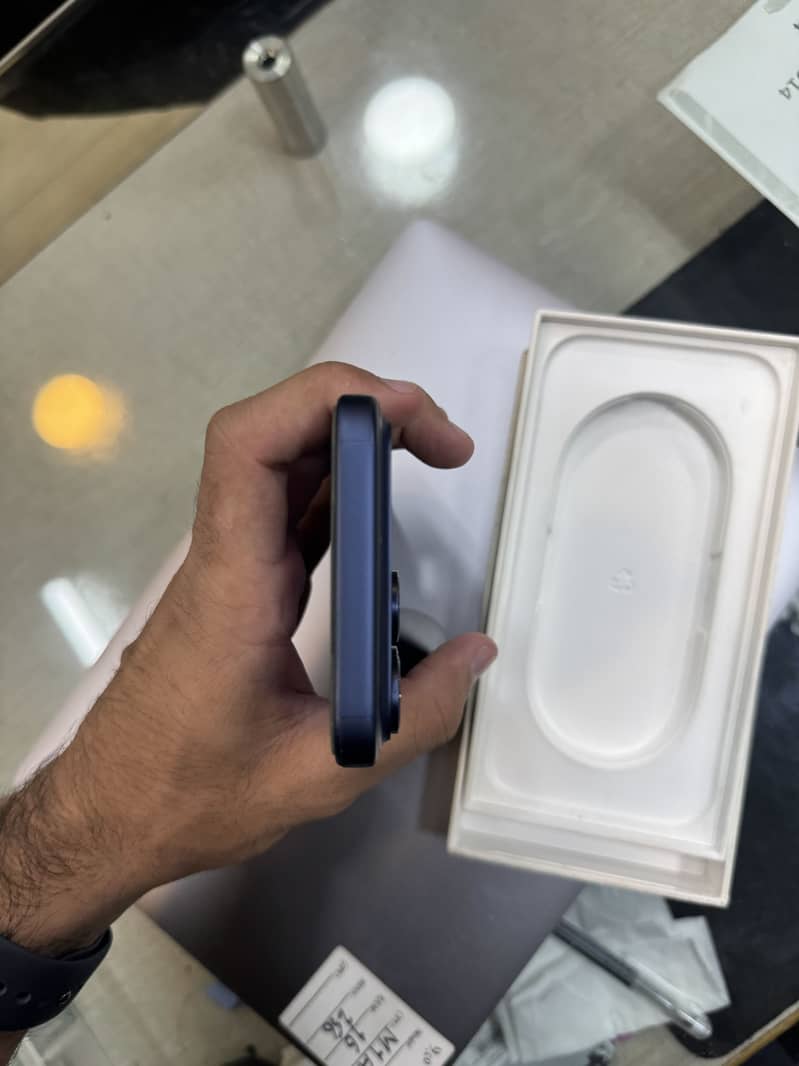 Apple iPhone 17 Pro Max 1