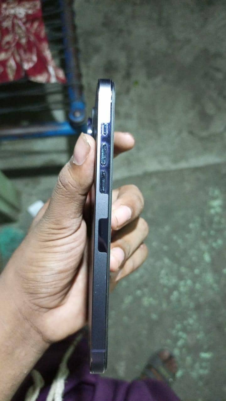 Apple iPhone 14 Pro Max 2