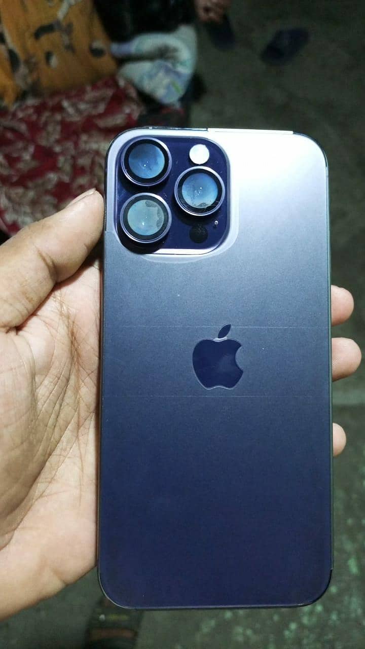 Apple iPhone 14 Pro Max 4