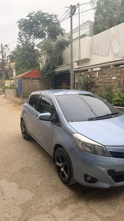 Toyota Vitz 2013