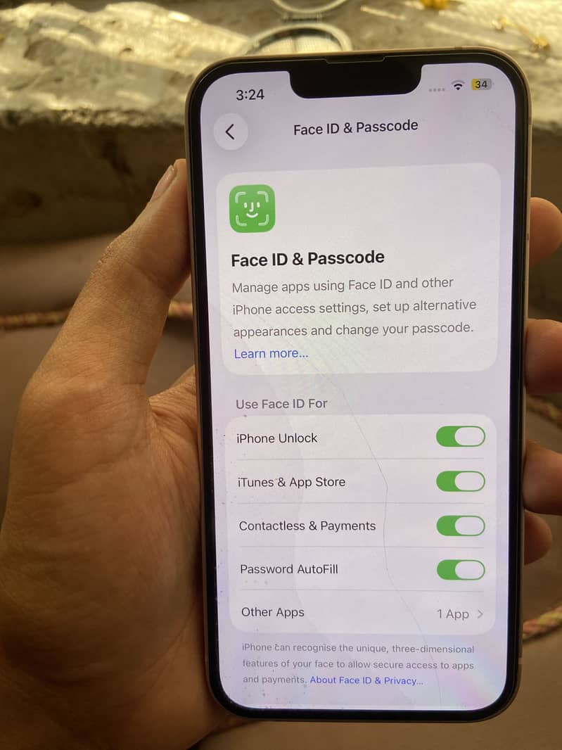 Apple iPhone 13 2