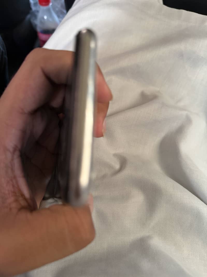 Apple iPhone X 0