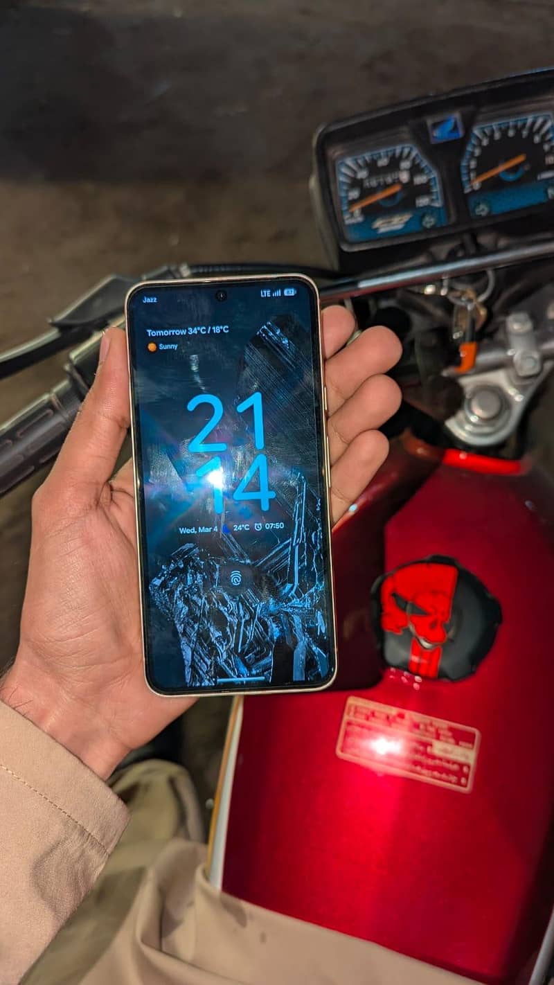 Google Pixel 8 2