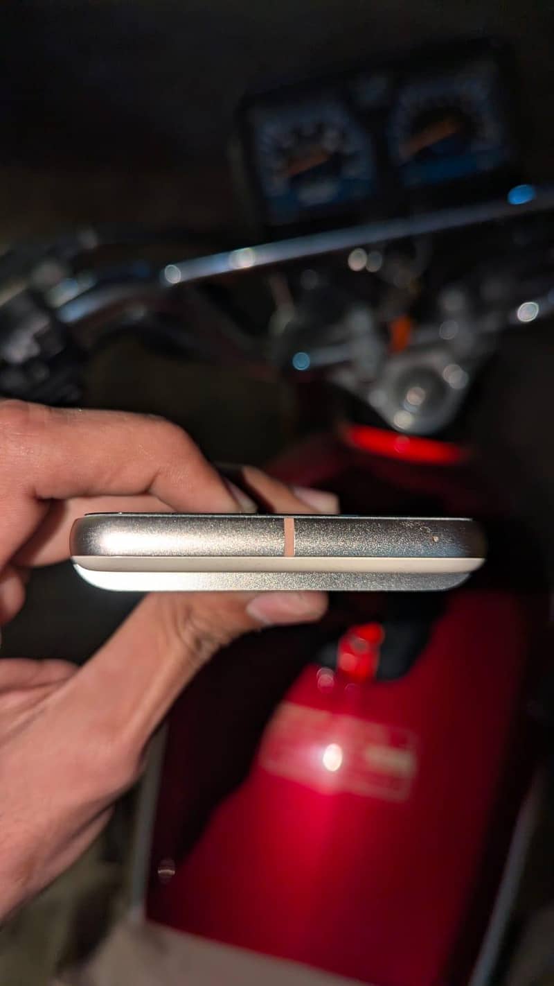 Google Pixel 8 3