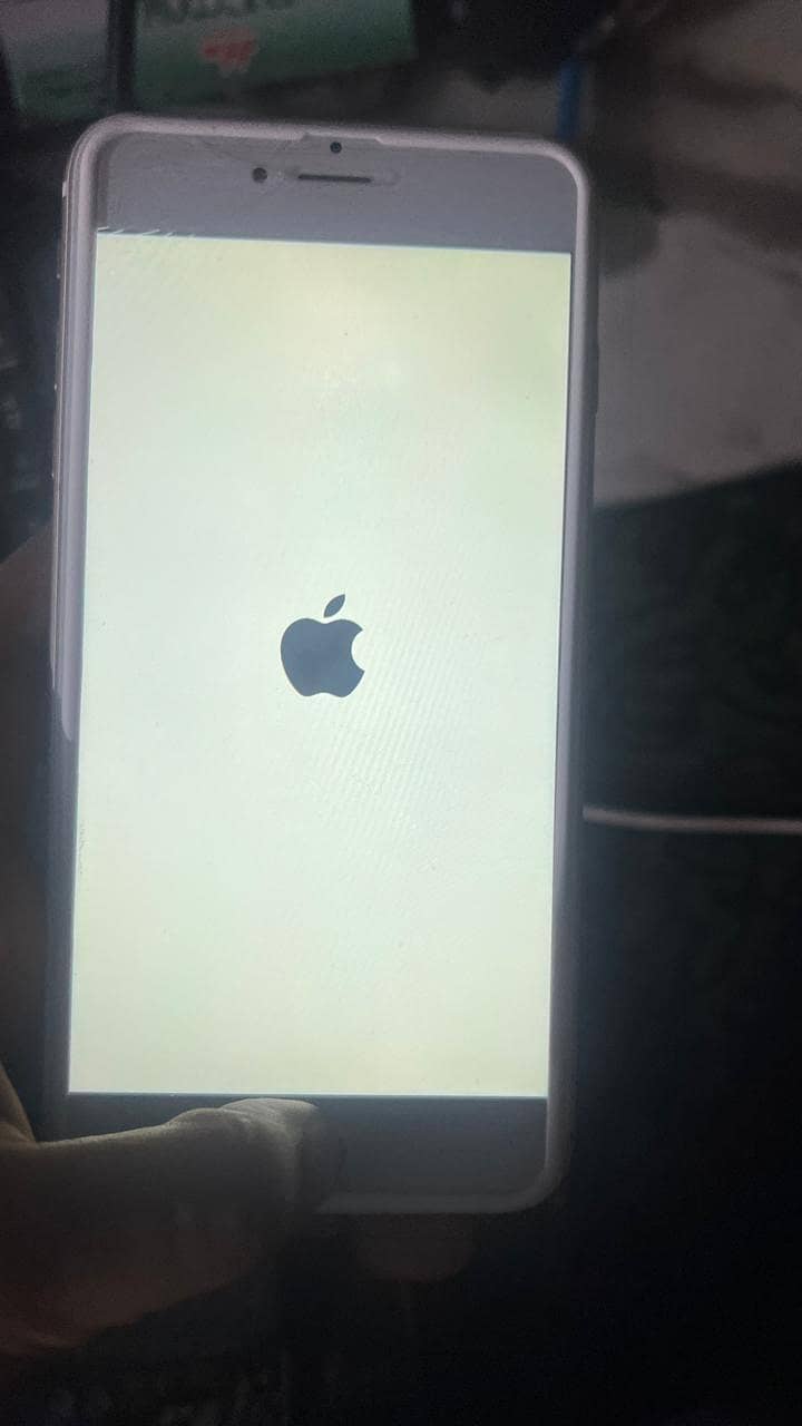 Apple iPhone 7 Plus 2