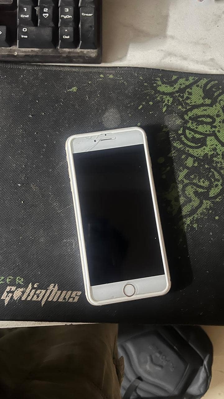 Apple iPhone 7 Plus 3