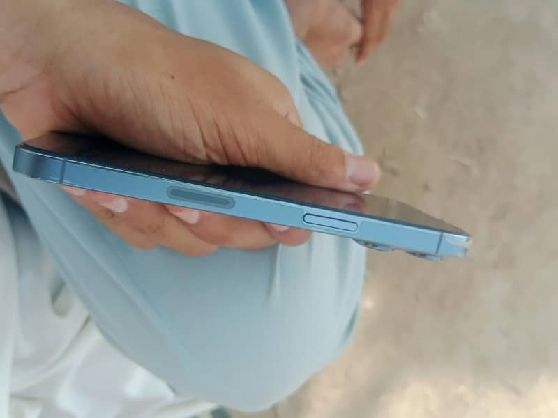 Apple iPhone 13 Pro 3