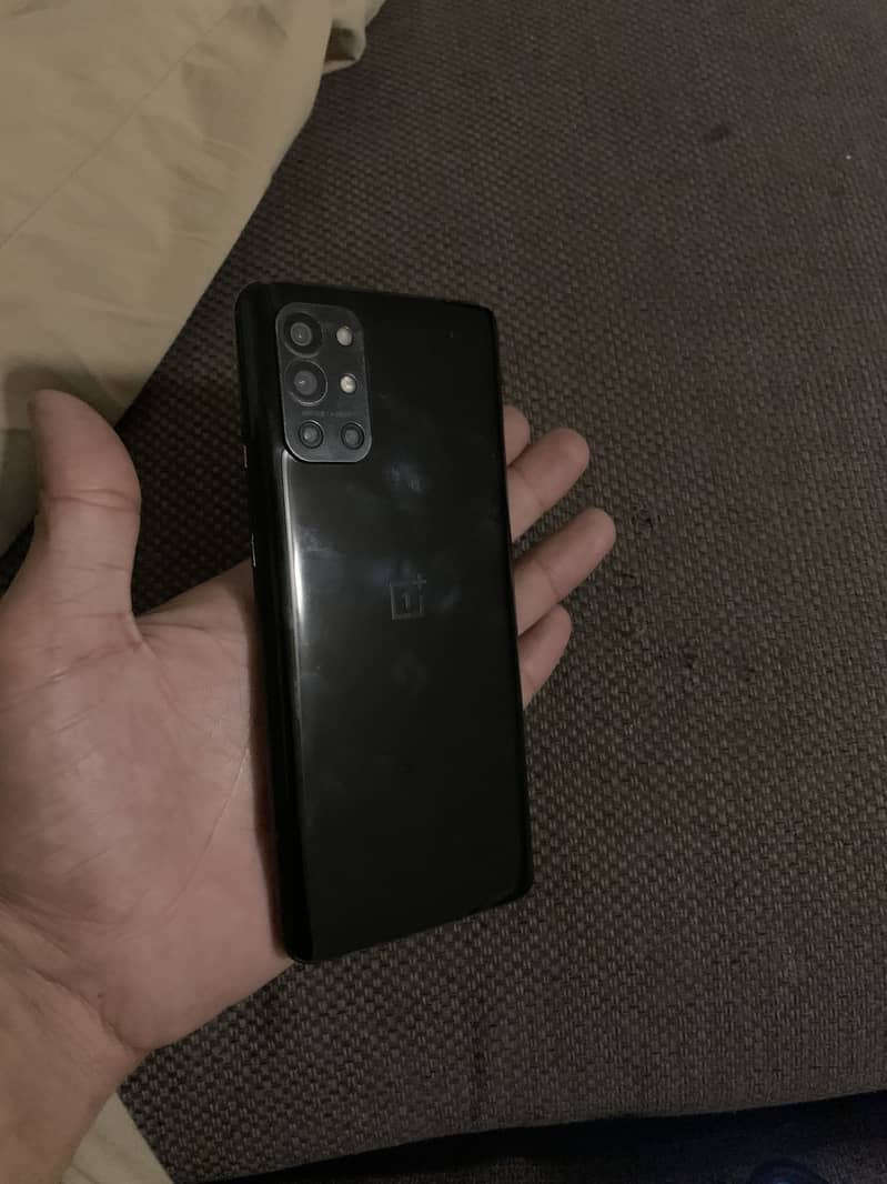 One plus 9R 4