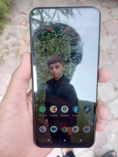 Vivo V21