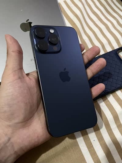 Apple iPhone 15 Pro Max