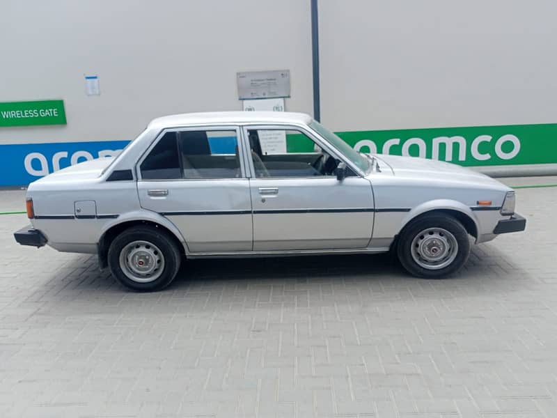 Corolla 82 3