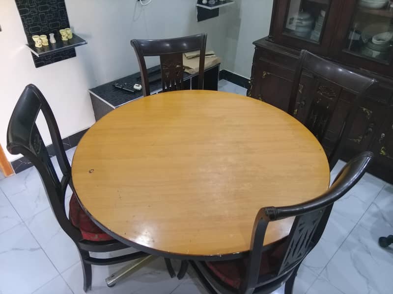 second hand fully wodden dining table set 1