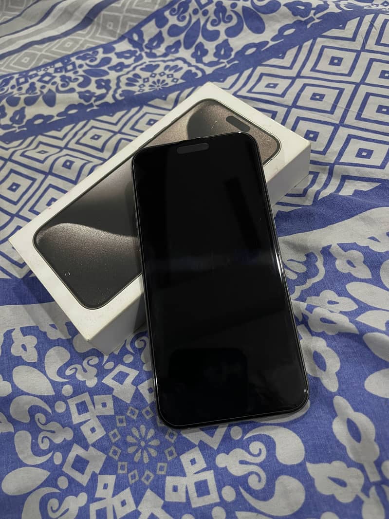 Apple iPhone 15 Pro Max 2