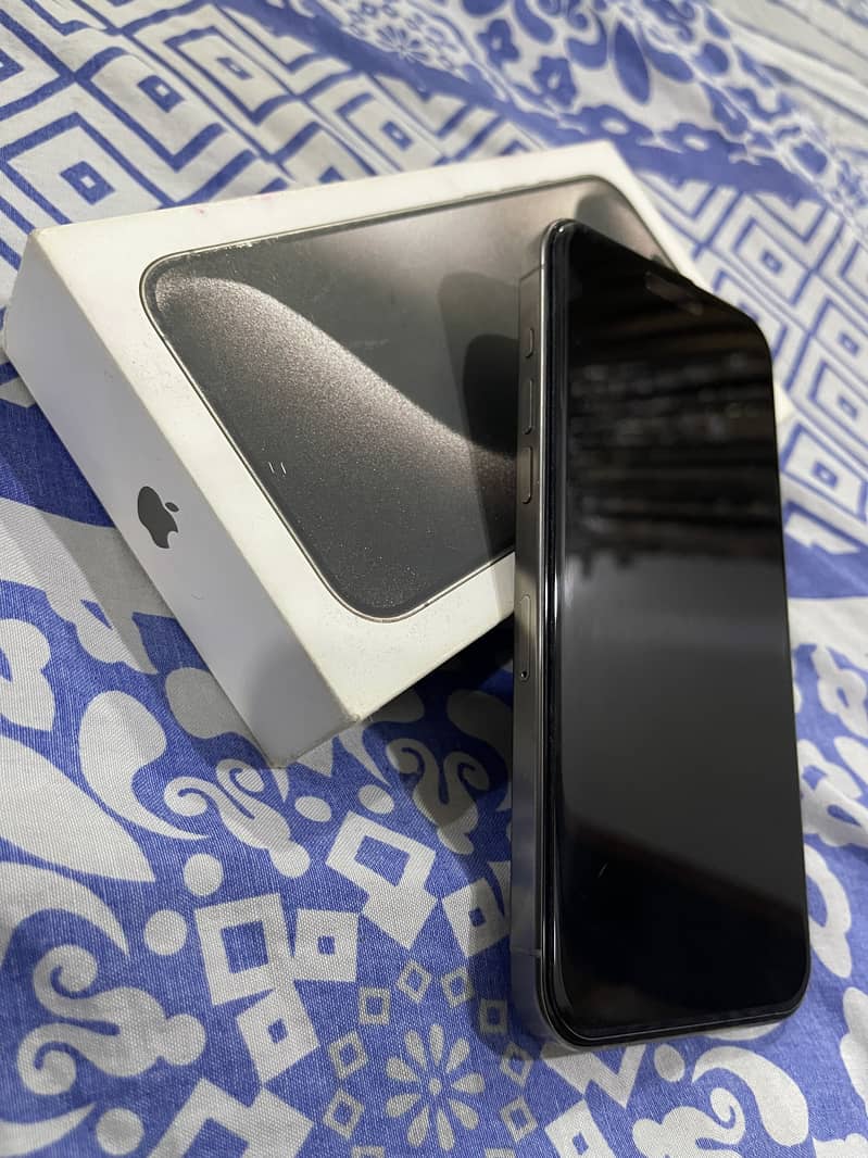 Apple iPhone 15 Pro Max 5
