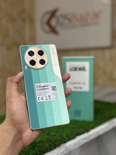 Tecno Camon 30 8GB RAM 256GB Storage With Box & Charger