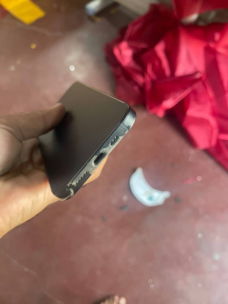 Apple iPhone 13 3