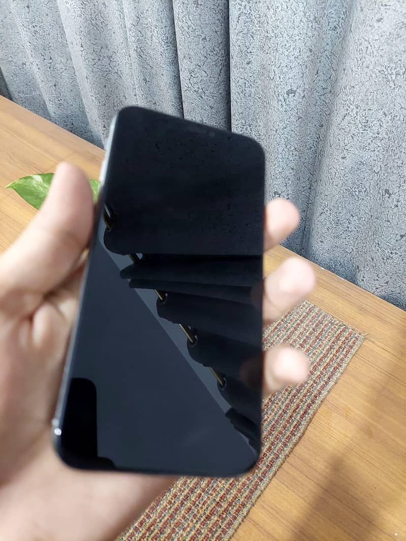 Apple iPhone X 6