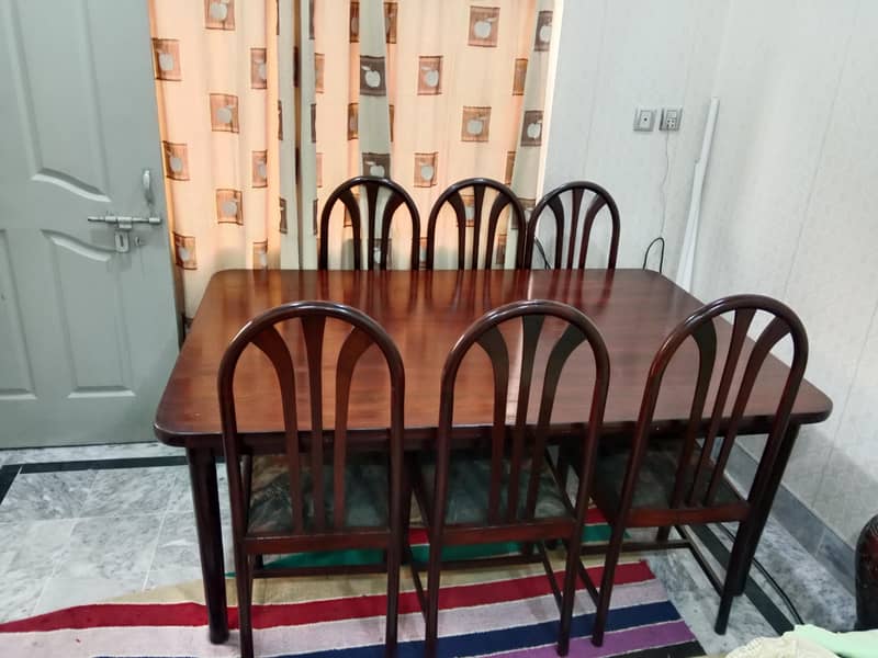6 seater dining table 1