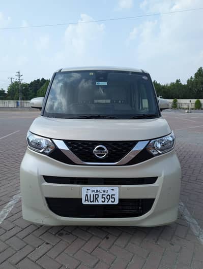 Nissan Roox 2022