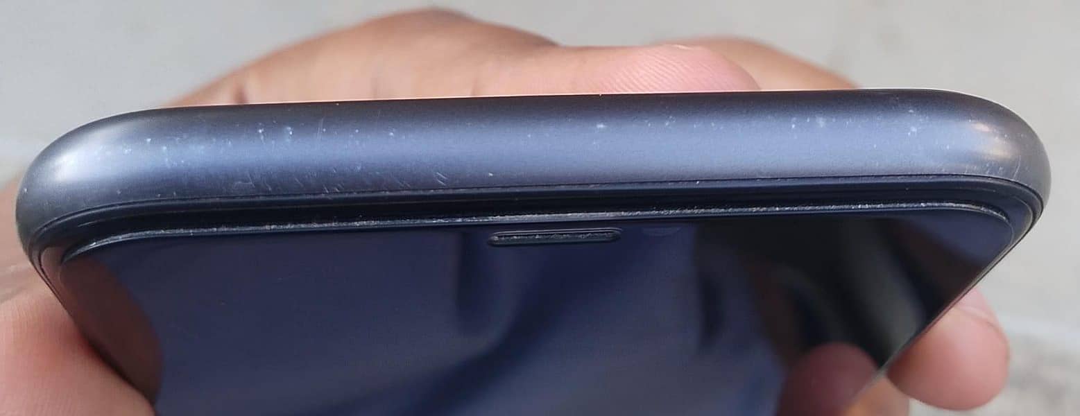 Apple iPhone 11 1