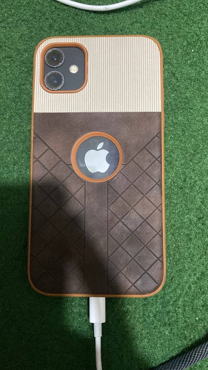 Apple iPhone 11 4