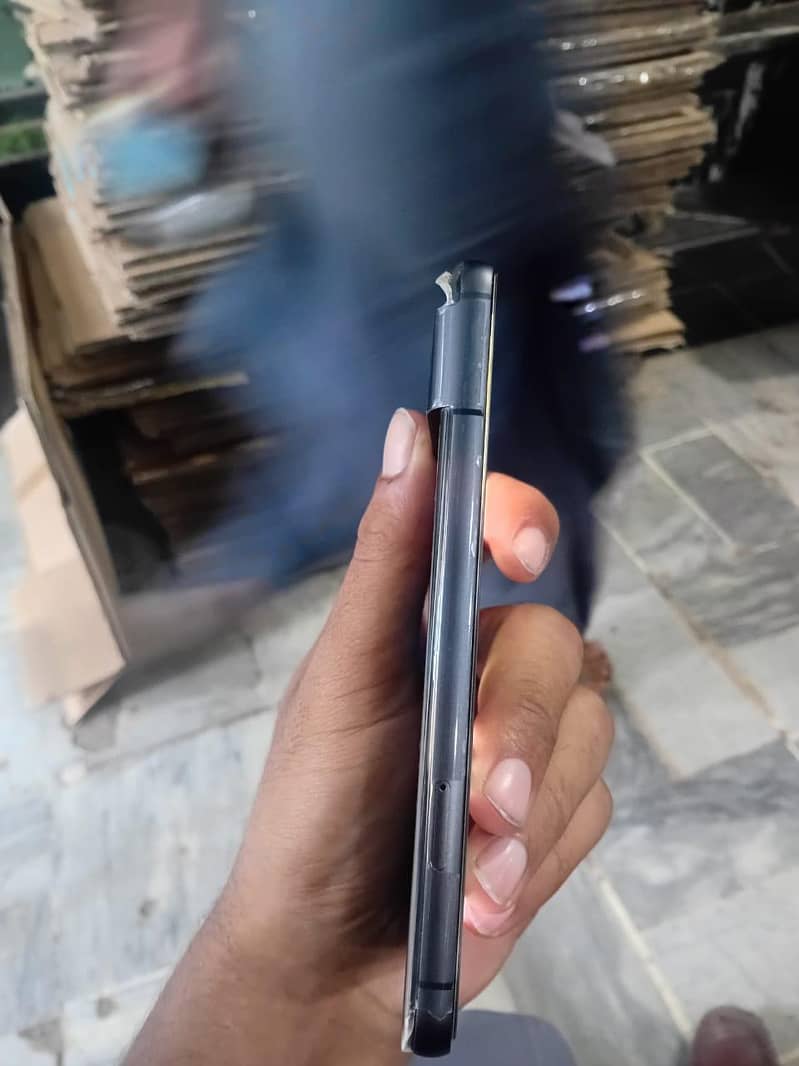 Google Pixel 8 3