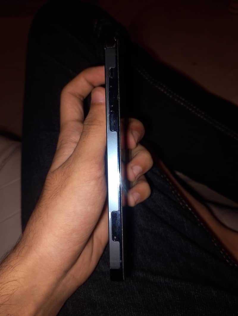Apple iPhone 12 Pro 2