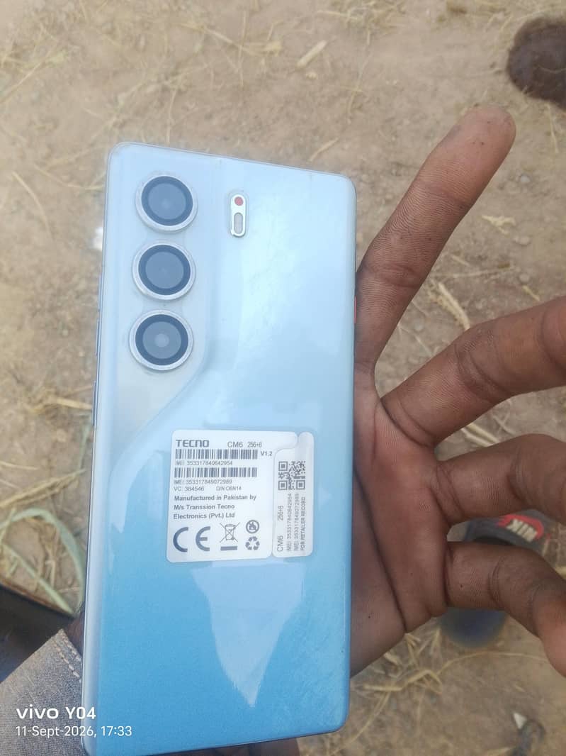 Tecno CAMON 40 Pro 0