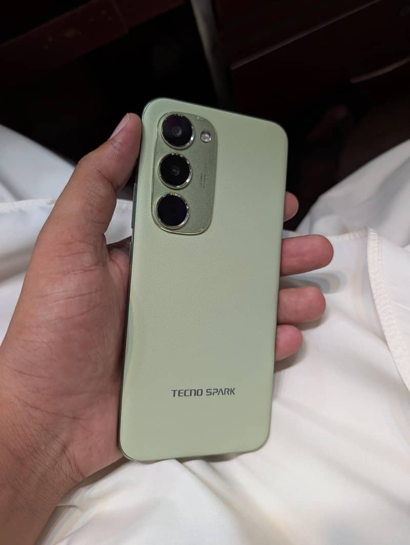 Spark 40pro+ 0