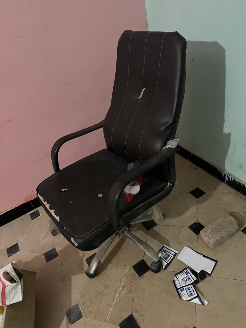 office chait 0