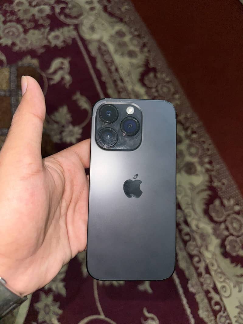 Apple iPhone 14 Pro 2