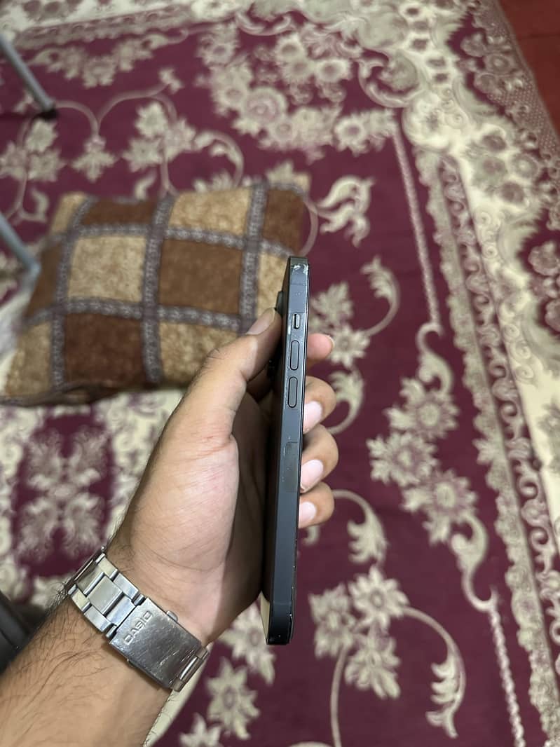 Apple iPhone 14 Pro 3