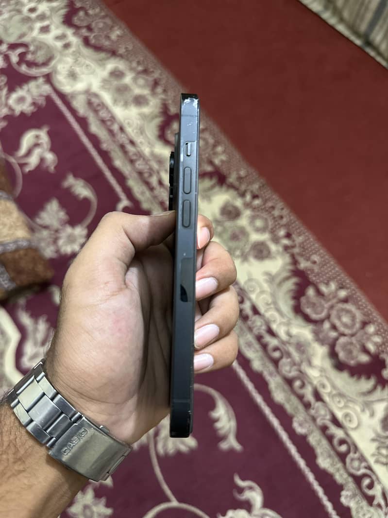 Apple iPhone 14 Pro 4