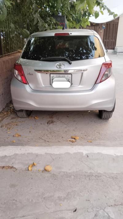 Toyota Vitz 2013