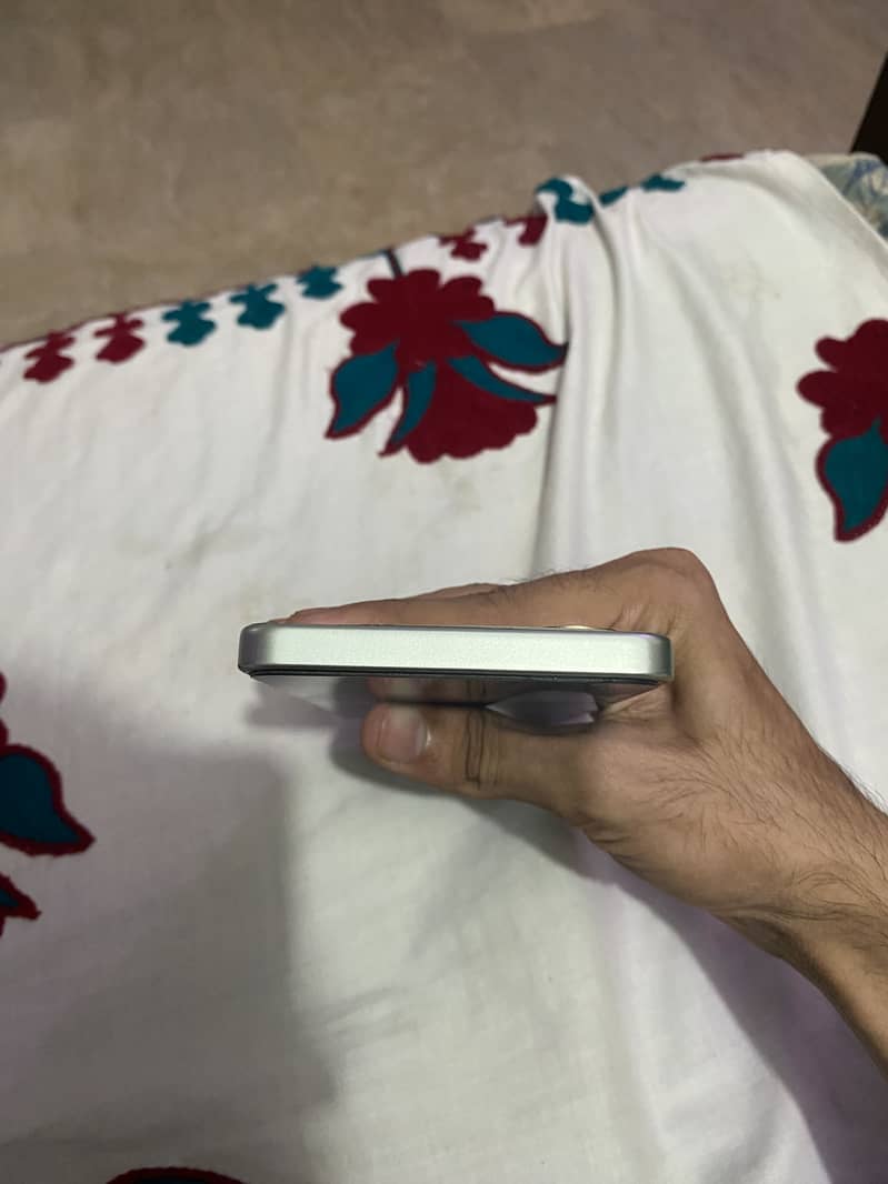 OPPO A5 Pro 4