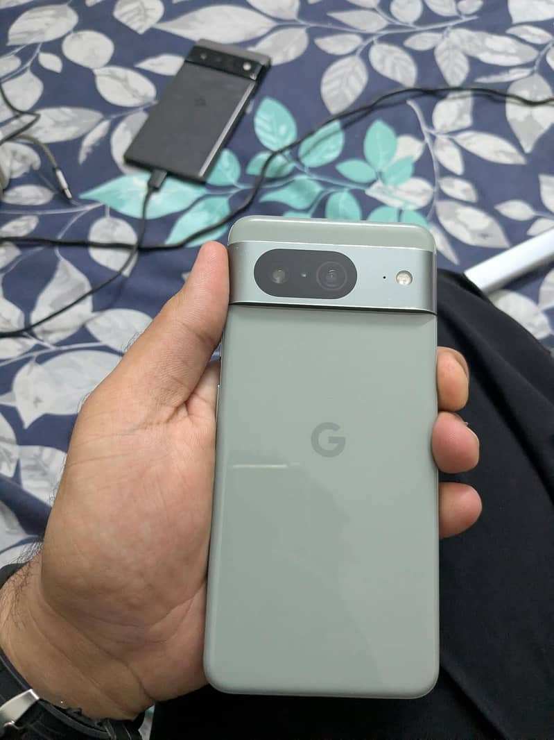Google Pixel 8 1