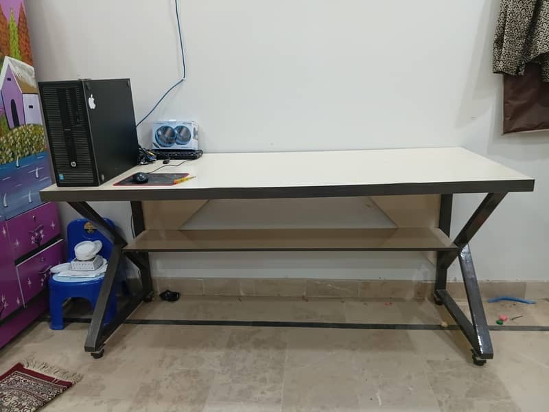 Wood Table Computer long 4