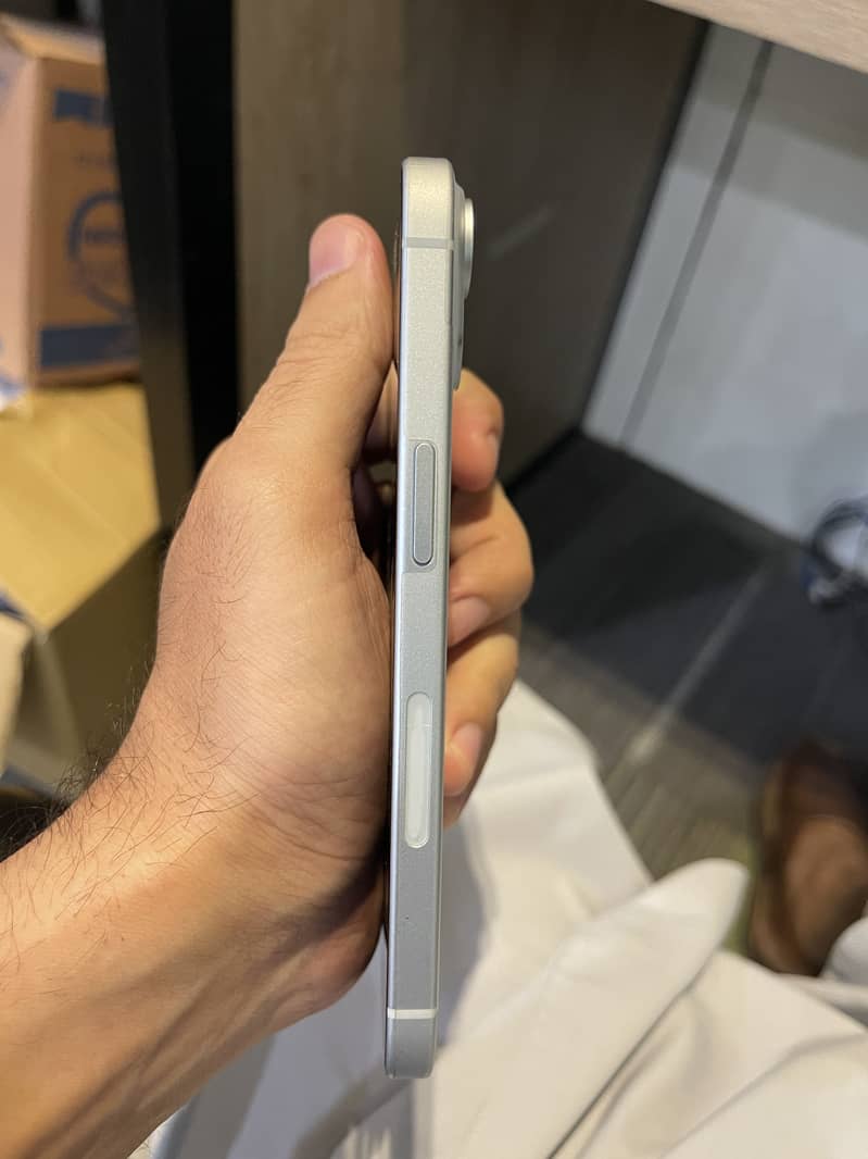 Apple iPhone 15 1