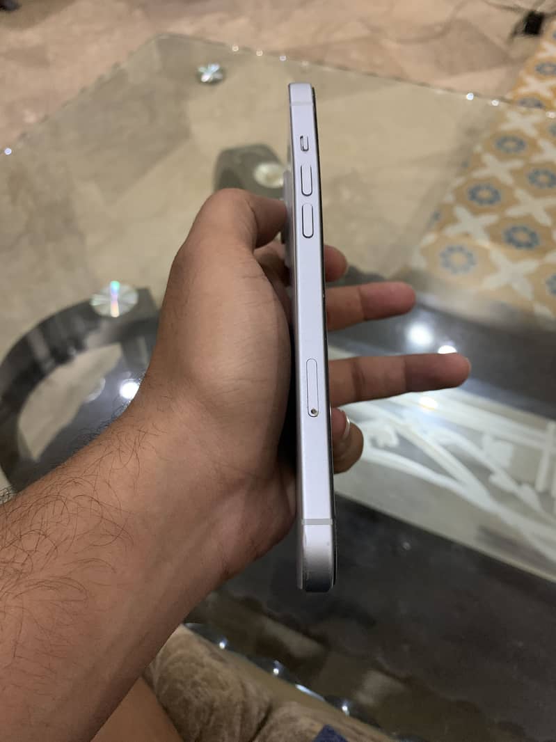 Apple iPhone 15 plus 1
