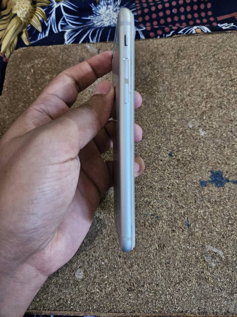 Apple iPhone 6 3