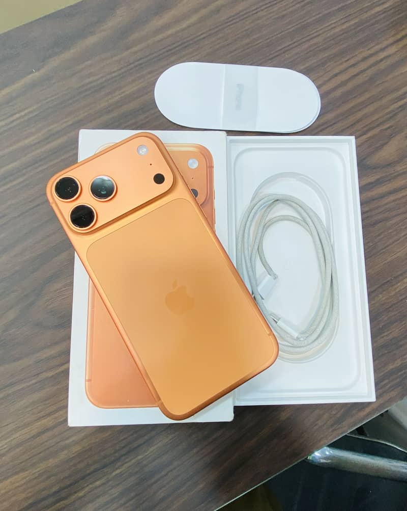 Apple iPhone 17 Pro Max 0
