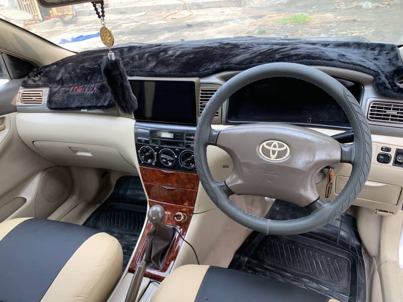 2.0D saloon 6
