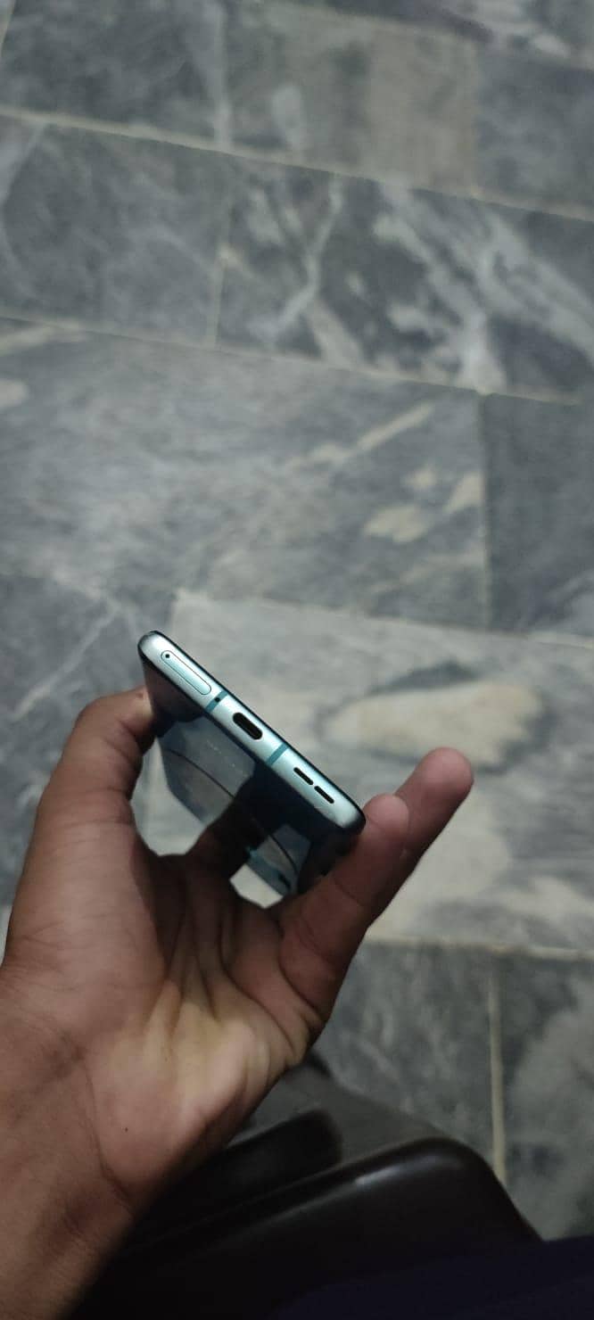 One Plus 8T 5