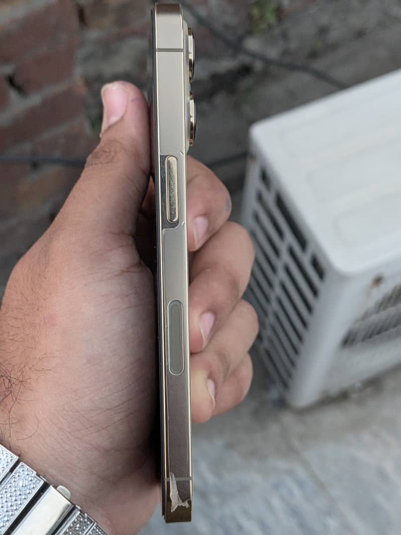 Apple iPhone 13 Pro 5